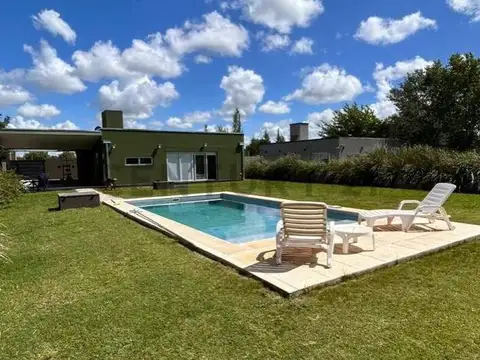 Hermosa y luminosa casa en Coronel Brandsen