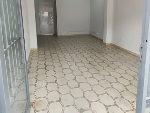 Local en Alquiler en Caseros, $ 1.750.000