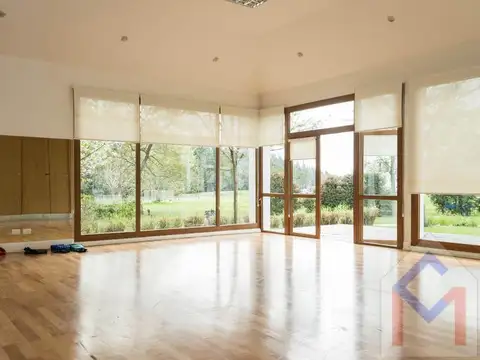 Terreno en Venta en Albanueva, USD 1.200.000