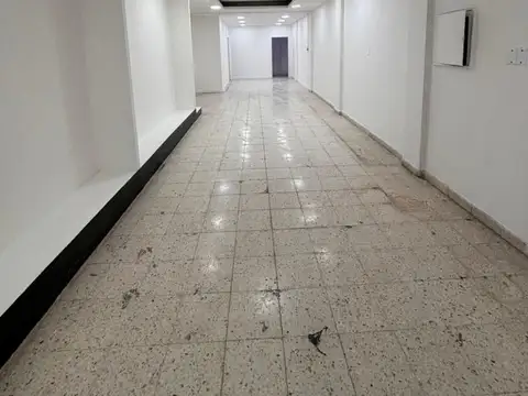 LOCAL | 108 M2 TOTALES | FRENTE AMPLIO | SÓTANO | COMERCIAL | CAPITAL