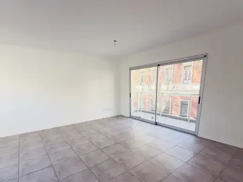 Oficina en Alquiler, Balcon Al Frente, La Plata