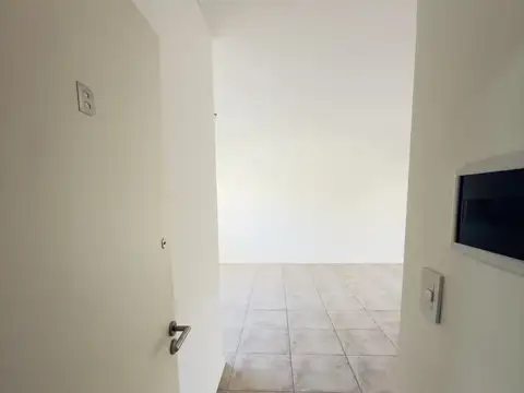 57 600, Piso 1