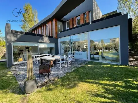 Casa en alquiler temporario Barrio Privado Rumenco