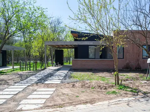 CASA 2 AMBIENTES EN VENTA EN SAN VICENTE EN OBRA