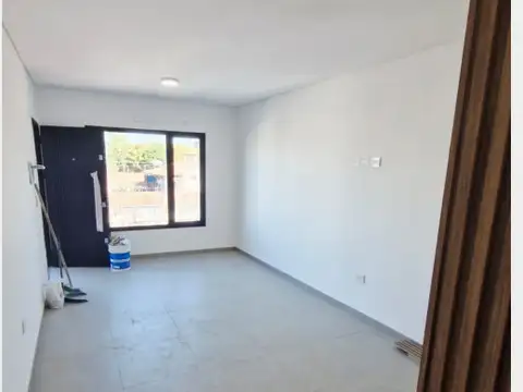 Departamento en Venta en Villa Luzuriaga, USD 55.000