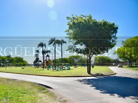 Terreno en Venta en Funes, USD 105.000