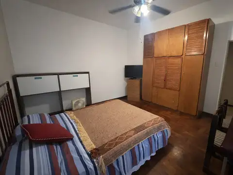 Depto Tipo Casa 2 ambientes con 1 baño