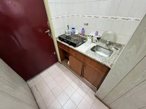 Av. Pres. Juan Domingo Peron 2200, Piso PB