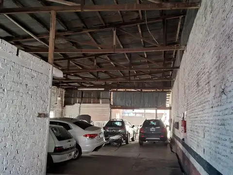 Galpon en Venta 45  mts Fondo