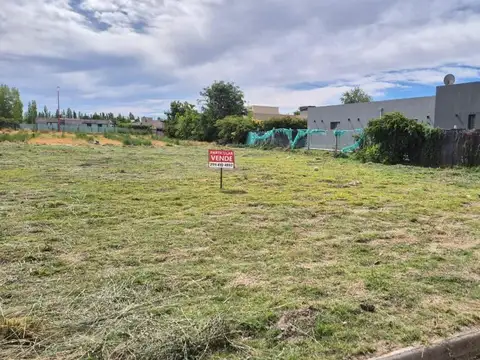 Terreno en Venta en Cipolletti, USD 105.000