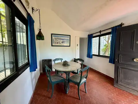 Casa 3 ambientes con 2 baños