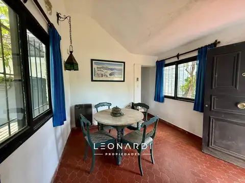 Casa 3 ambientes con 2 baños