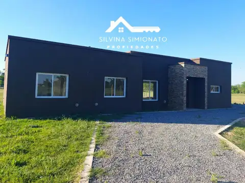 VENTA DE CASA . B°CERRADO LA ASUNCION. LUJAN-BS AS