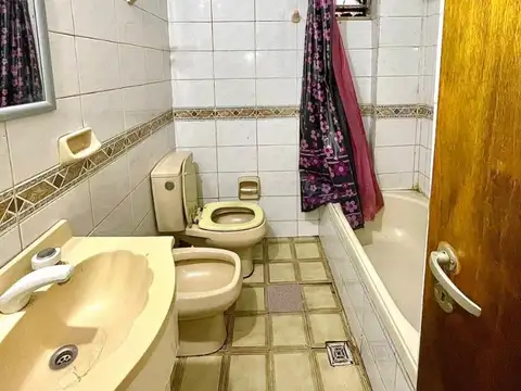 Depto Tipo Casa en Venta en Lanus, USD 35.000