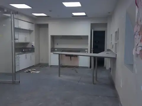 Local en Alquiler 50 años