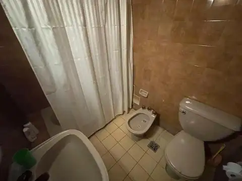 CASA EN VENTA PARQUE LELOIR - LOTE DE 2573 M2