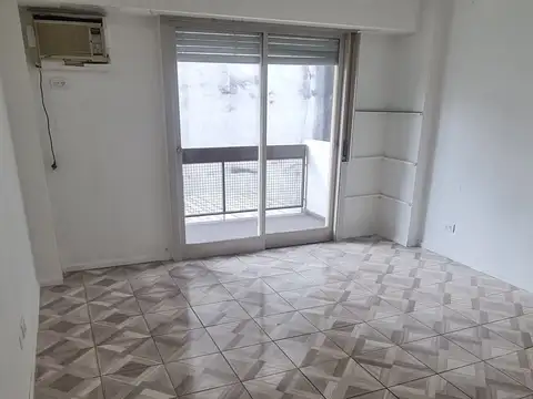 Sarmiento 1700, Piso 5