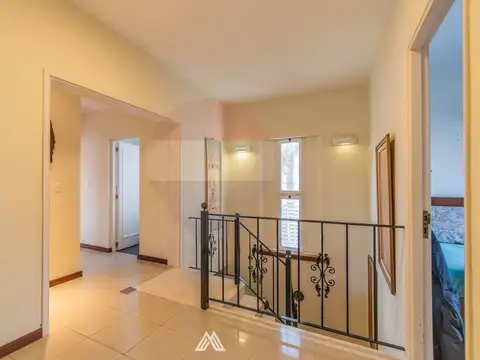 VENTA CASA PUNTA GORDA 5 DORM 7 BAÑOS PISCINA GGE