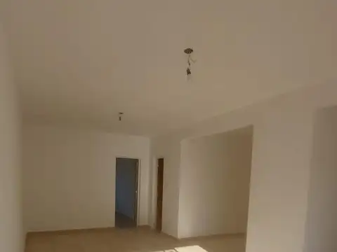 Departamento en venta de 3 ambientes en Jose C Paz, Gba Norte
