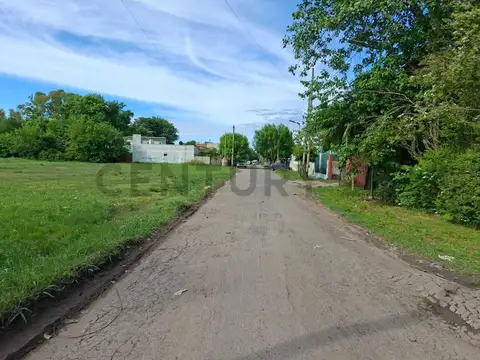 Terreno en Venta 30  mts Fondo