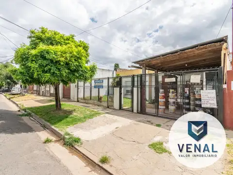 Venta Casa 3 ambientes, lote 459m², fondo y jardín, excelente ubicación residencial en Don Torcuato