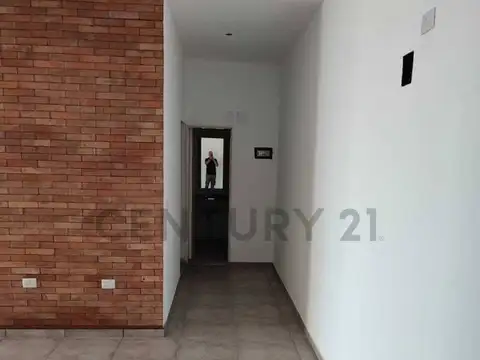 VENTA LOCAL COMERCIAL 140 METROS BARRIO LICEO PROCREAR