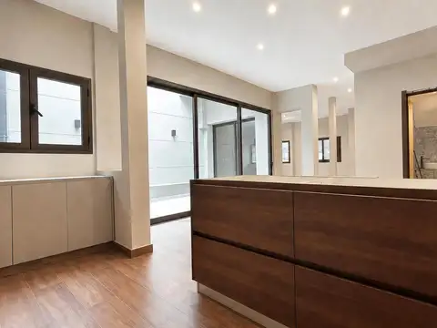 Depto Tipo Casa en Venta de 4 ambientes