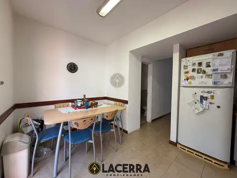 Triplex 4 ambientes con patio y cochera Apto Credito en Carapachay