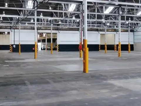 Alquiler Nave Industrial 4315m2 en Parque Ind. en Hurlingham