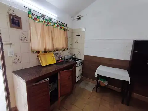 Casa 3 ambientes con 1 baño