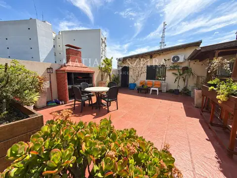 Depto Tipo Casa en Venta de 3 ambientes