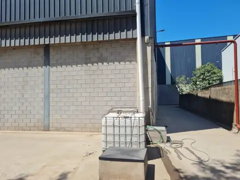 Galpon en Alquiler en Área de Promoción El Triángulo, USD 10.400