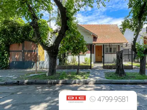 Casa en Venta con 2 cocheras