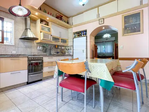 Casa en Venta en Olivos Roche, USD 270.000