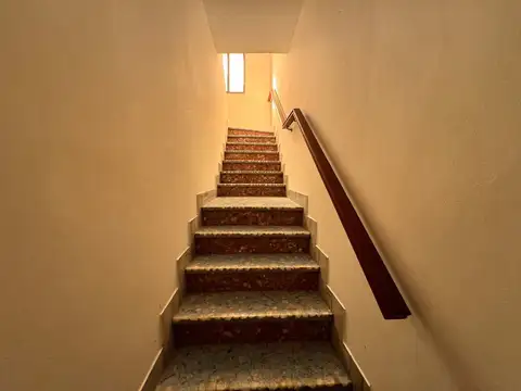 Depto Tipo Casa en Venta 53 años