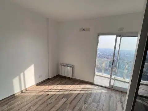 Departamento en Alquiler con 2 cocheras