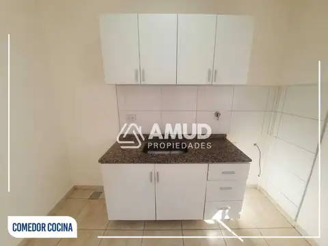 Departamento en Alquiler en Monseñor De Carlo, $ 350.000