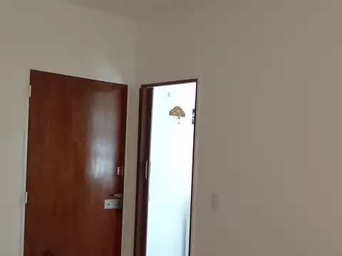 Av Nazca al 4600. 2 ambientes lateral impecable  estado, placard, , cocina separada, lavadero independiente, baño completo