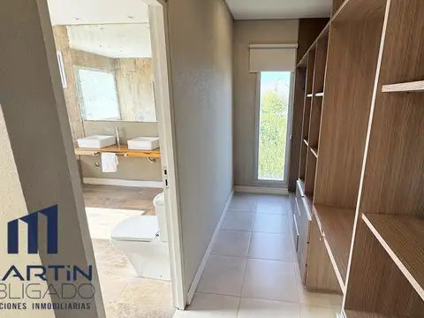 VENTA Casa Costa Esmeralda, Golf I, Pinamar 4 dormitorios, pileta y jacuzzi  FINANCIA 