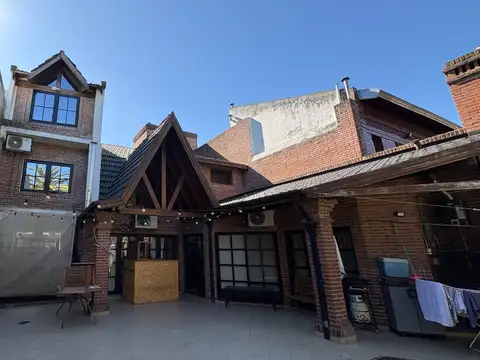 Venta, Casa, 5 ambientes, 2 en Suite, Parque, Garage, Galería, Lavadero, Villa Lugano
