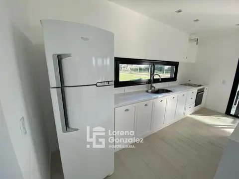 Puertos del Lago, Casa amoblada en Alquiler.