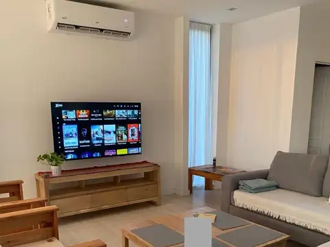 Casa en Alquiler Temporal con 4 cocheras