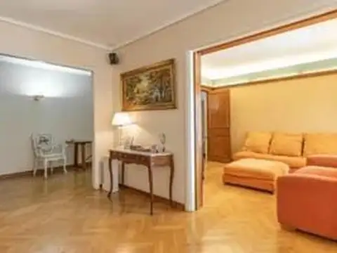 Departamento en Venta con 2 cochera