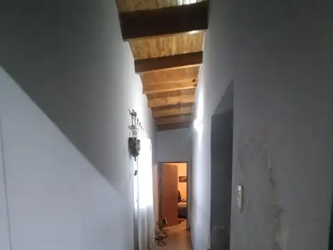 Casa 3 ambientes con 1 baño
