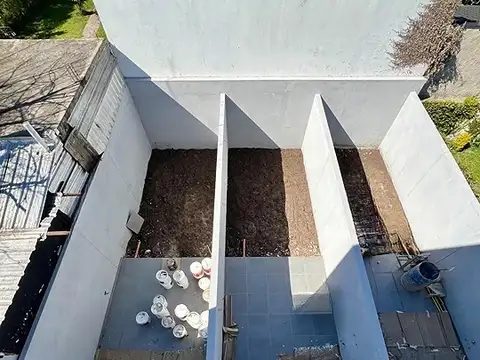 DEPARTAMENTO 2 1/2 AMB - PB FRENTE - CON PATIO  - ENTREGA INMEDIATA