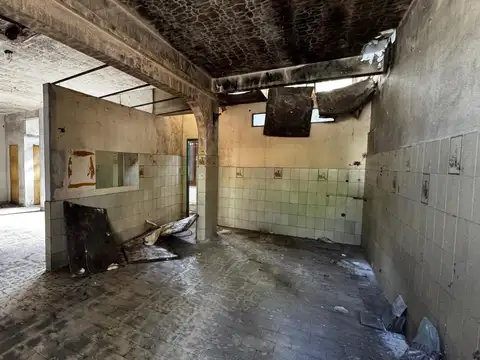 Local en Venta 50 años