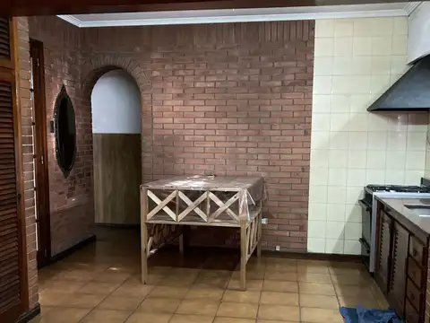 Casa - Venta - Argentina, Quilmes - CALLE TORCUATO DE ALVEAR 1420