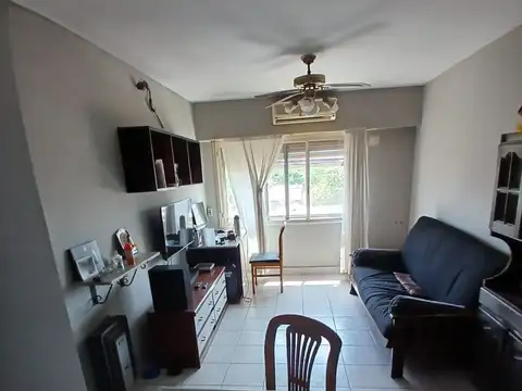 EN VENTA DEPTO 4 AMBIENTES EN BANFIELD