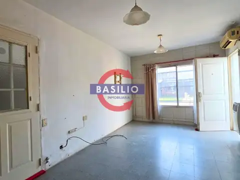 PH 2 AMBIENTES EN ALQUILER CON PATIO – CARAPACHAY