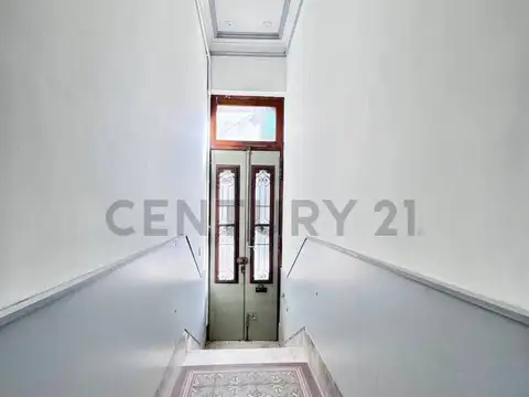 Casa 6 ambientes con 1 baño